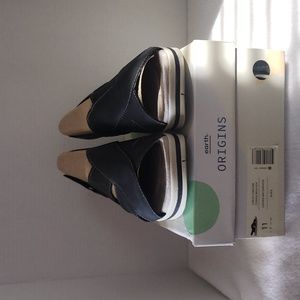 Earth Origins | NWT Women's Charley Charlene Black Leather Sandals Sz 11